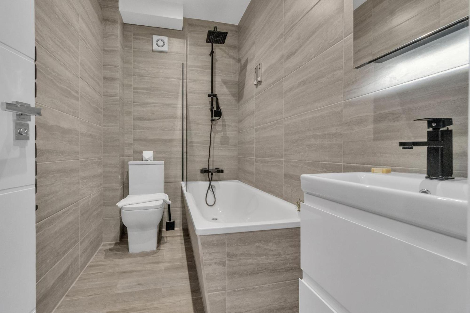 Homely North London Apartments Hendon The Hyde المظهر الخارجي الصورة