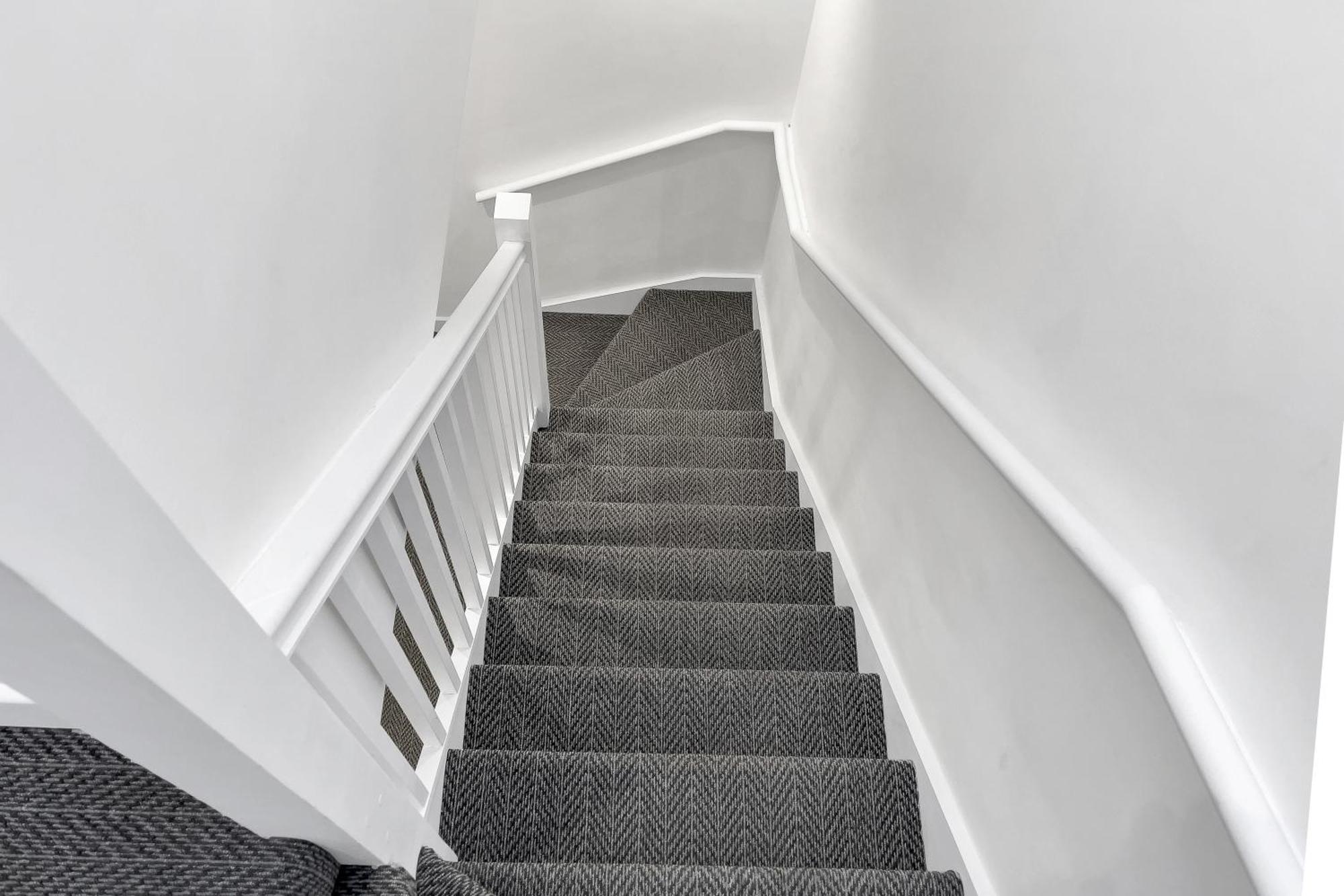 Homely North London Apartments Hendon The Hyde المظهر الخارجي الصورة