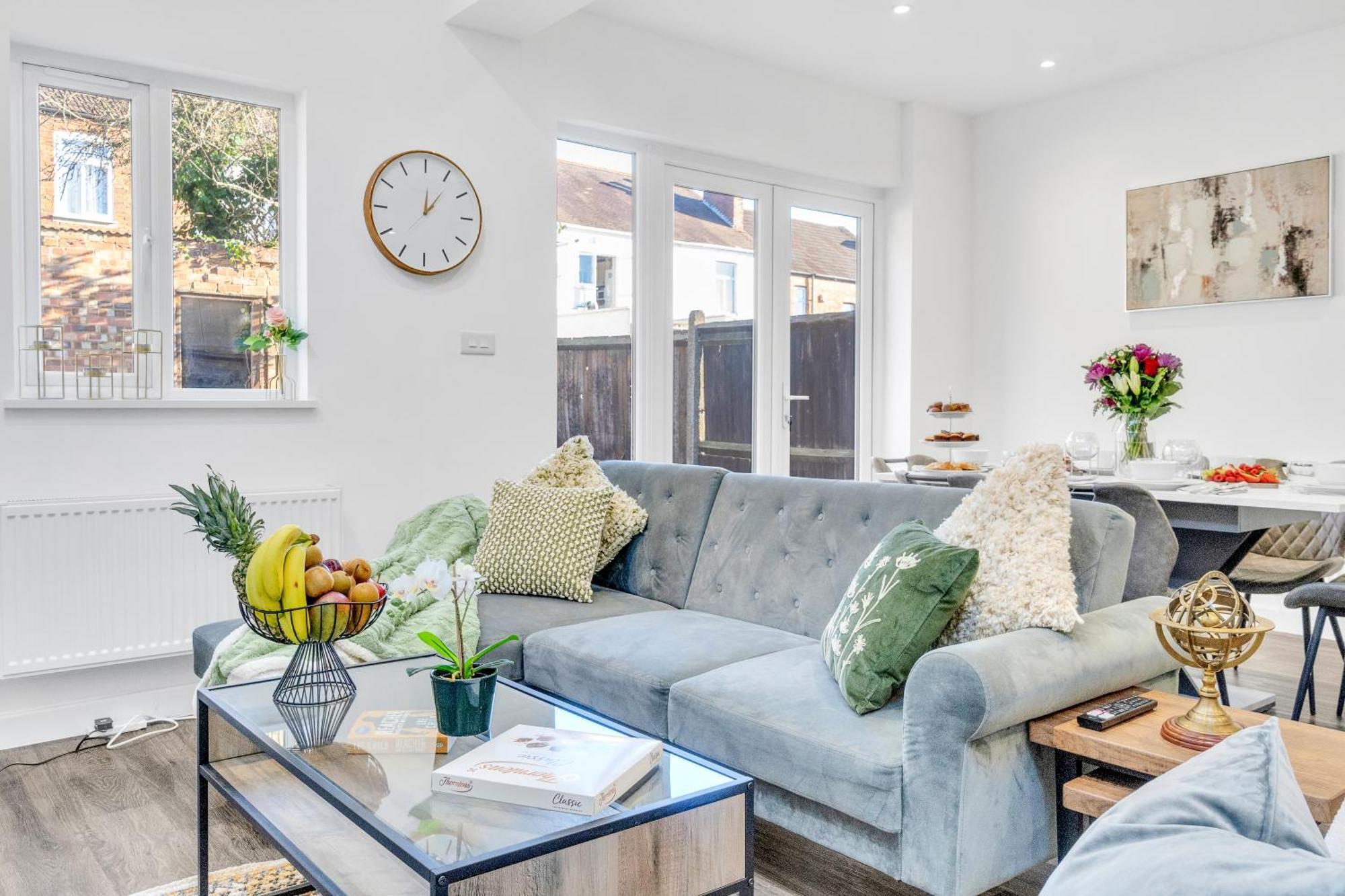 Homely North London Apartments Hendon The Hyde المظهر الخارجي الصورة