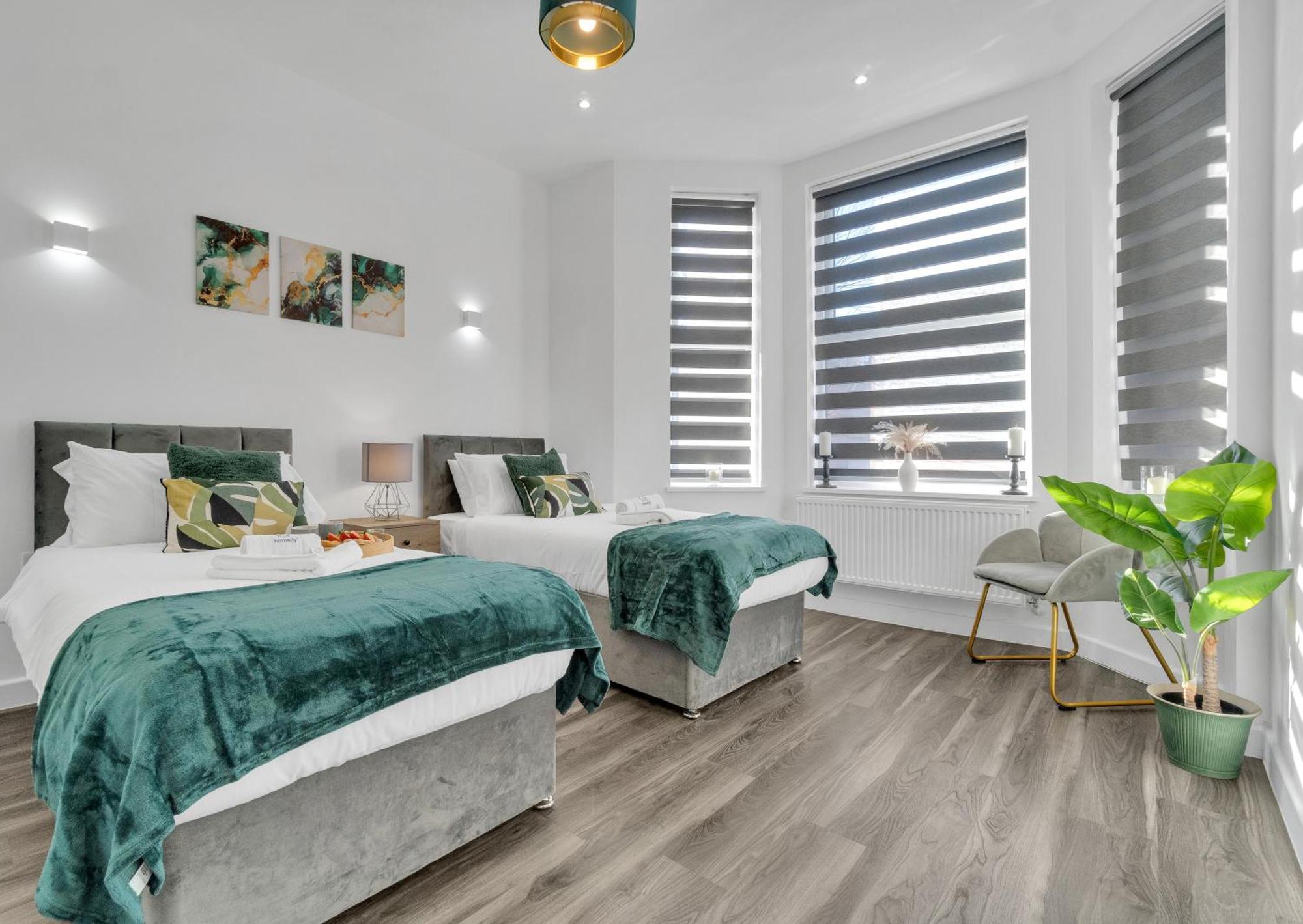 Homely North London Apartments Hendon The Hyde المظهر الخارجي الصورة